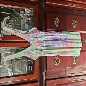 CHARLOTTE RUSSE BUTTERFLY TANK TOP